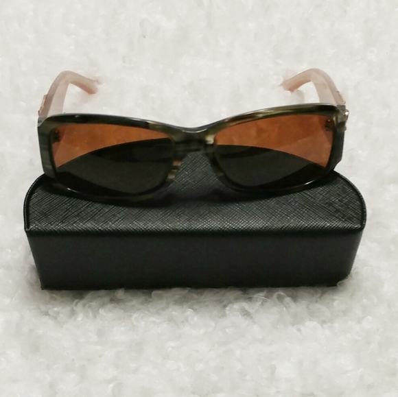 Christian Dior Vintage Sunnies - Picture 4 of 7